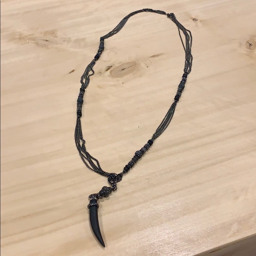 Stella & Dot black necklace